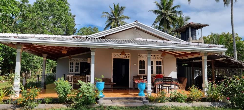 Tehan Homestay Dikwella Kültér fotó