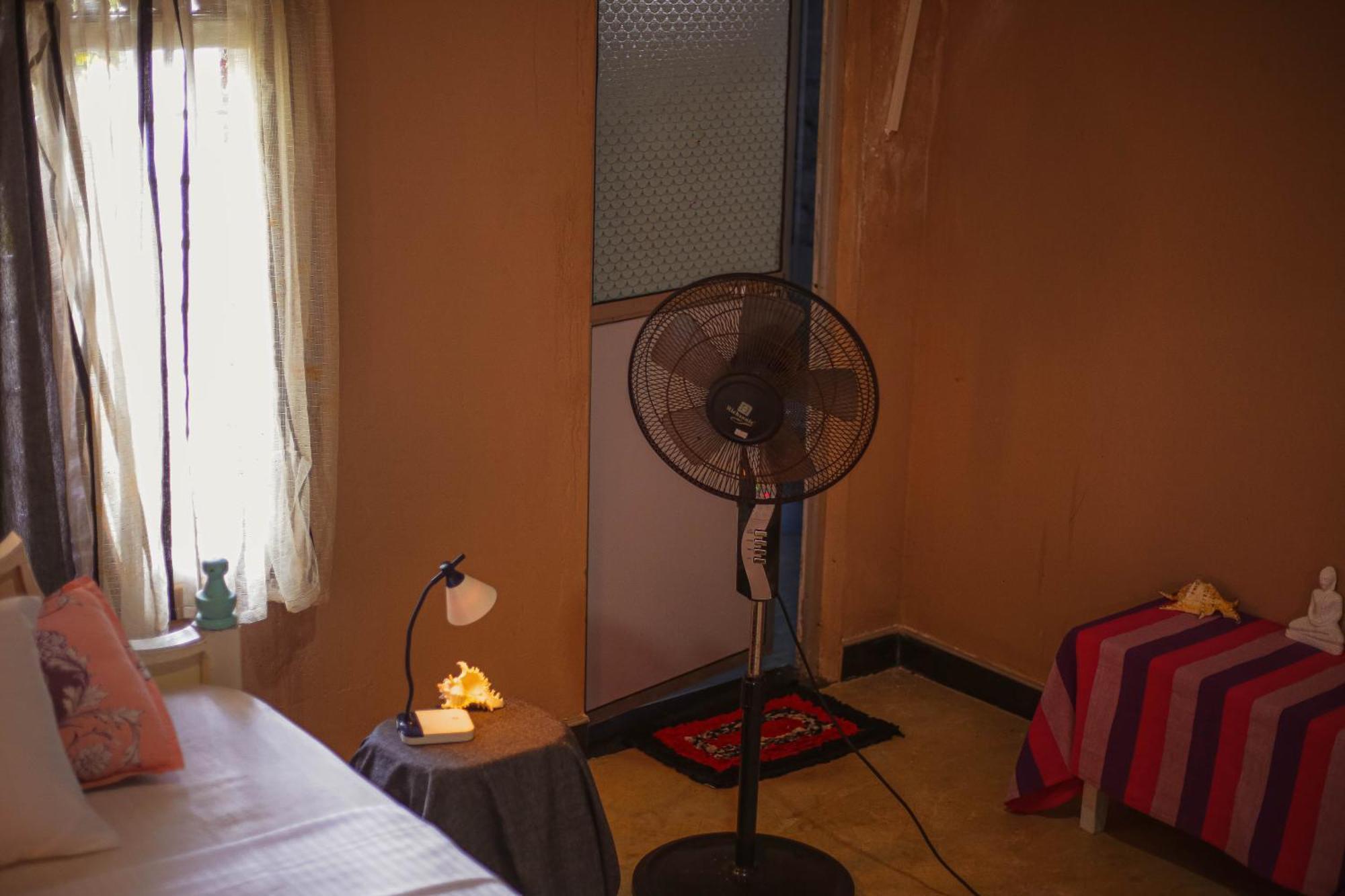 Tehan Homestay Dikwella Szoba fotó
